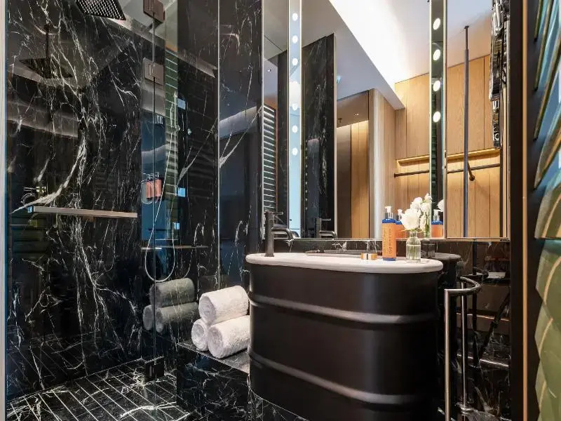 Standard Double Club room with ocean view (twin beds)