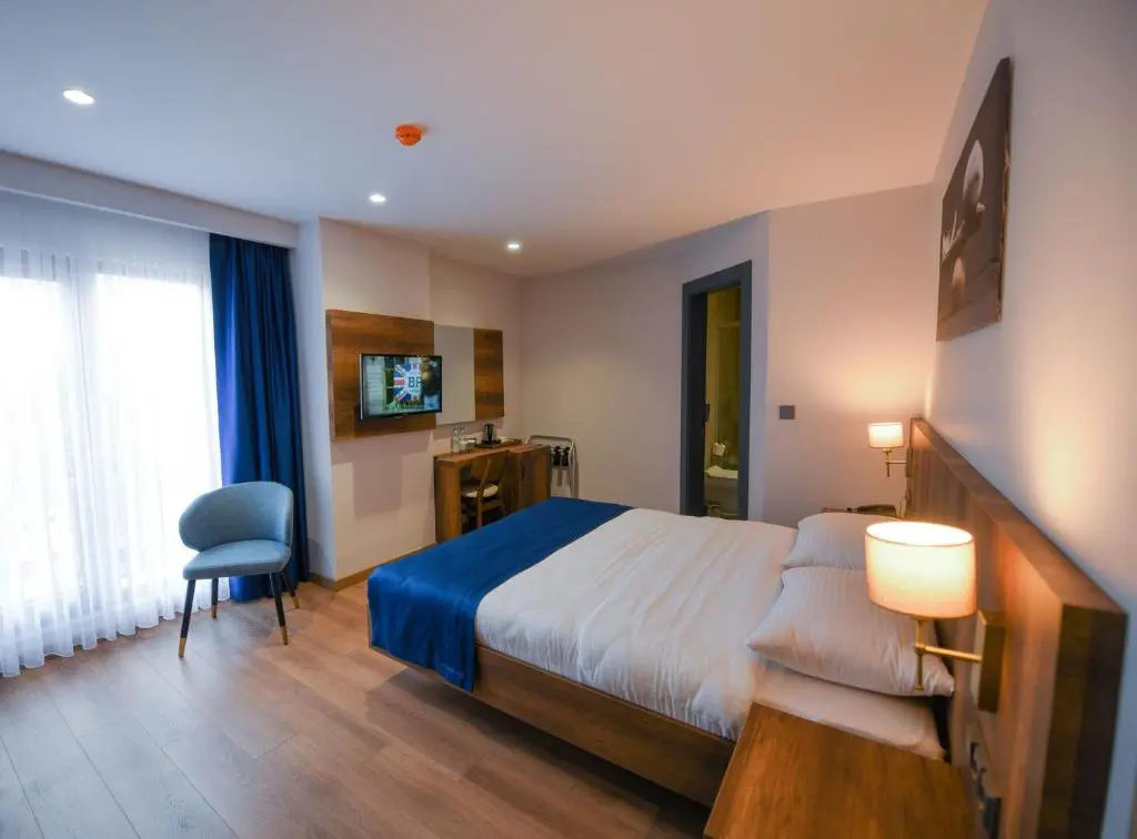 Standard Double room with sea view (full double bed)