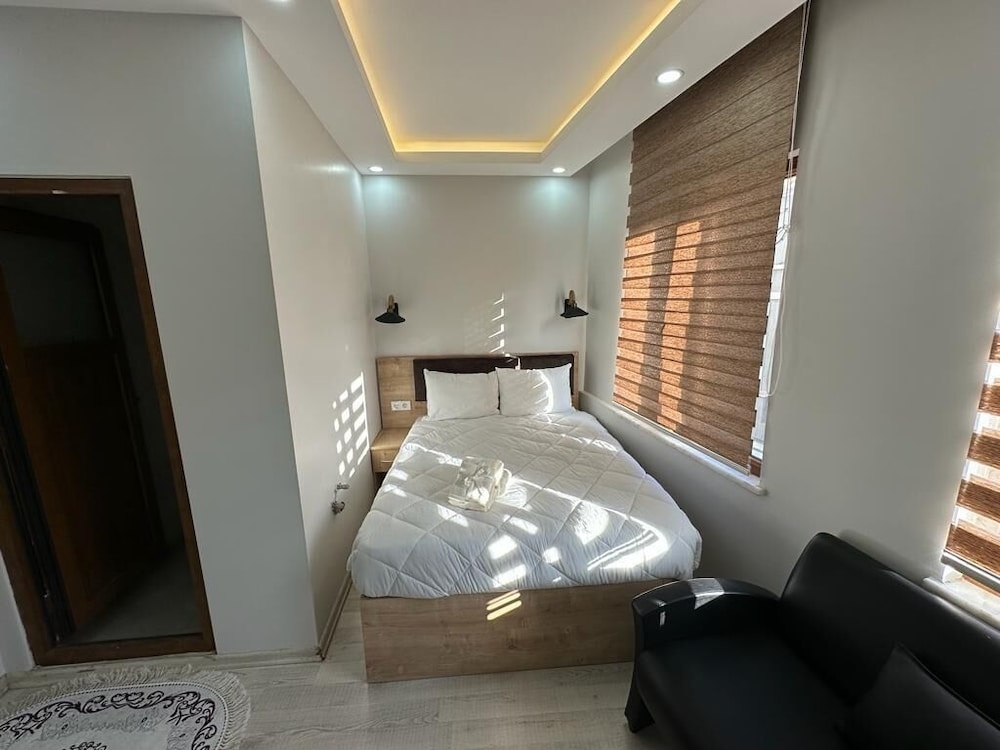Mass Otel — 4