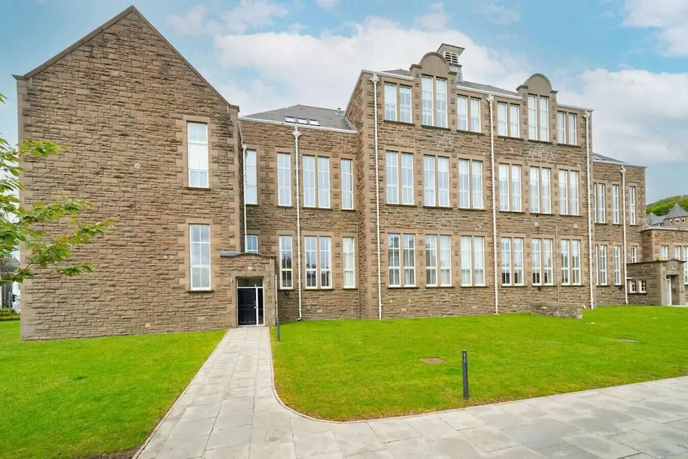 Whinny Brae - Quirky Conversion