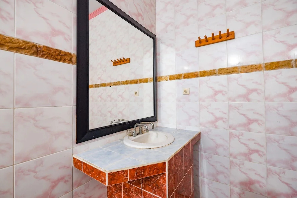 OYO 2855 Sartika Hotel Pati - фото 45