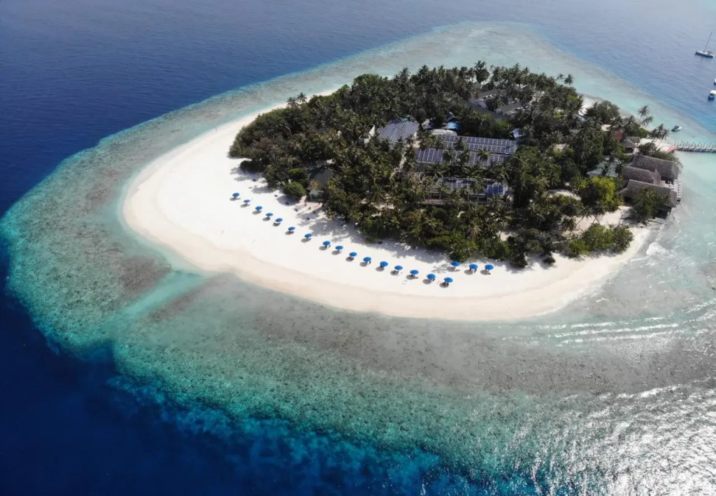 Beach & Waterfront