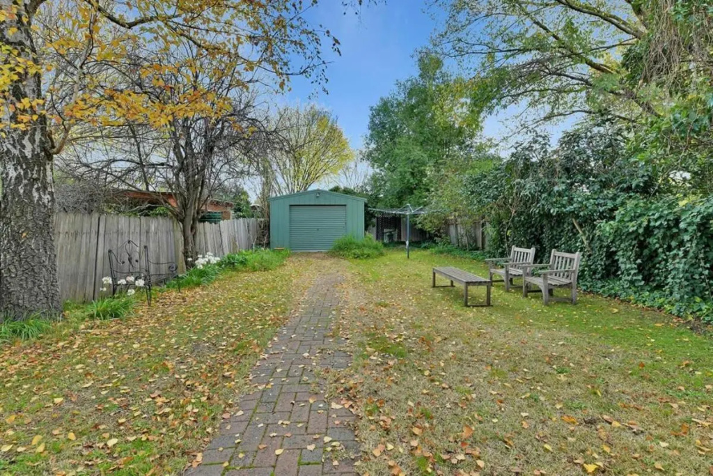 Clinton Cottage 1860s Heritage Home Walk to CBD