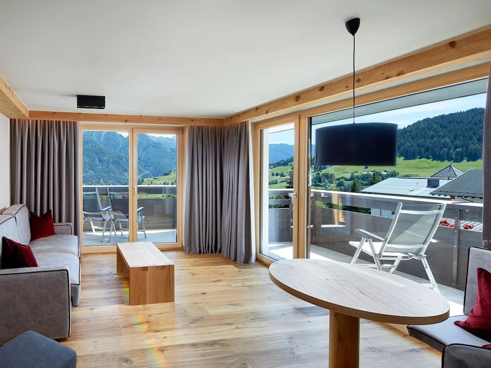 1 Bedroom Suite