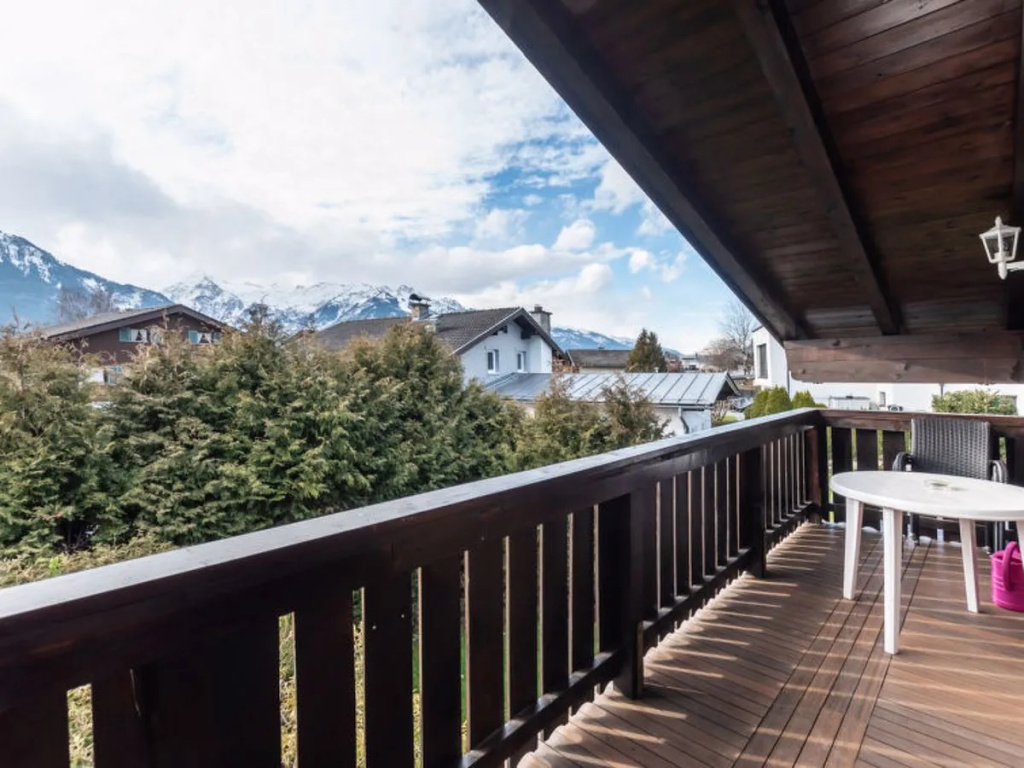Balcony & Terrace