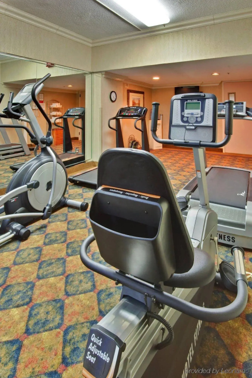 Holiday Inn Hotel & Suites Warren by IHG - фото 20