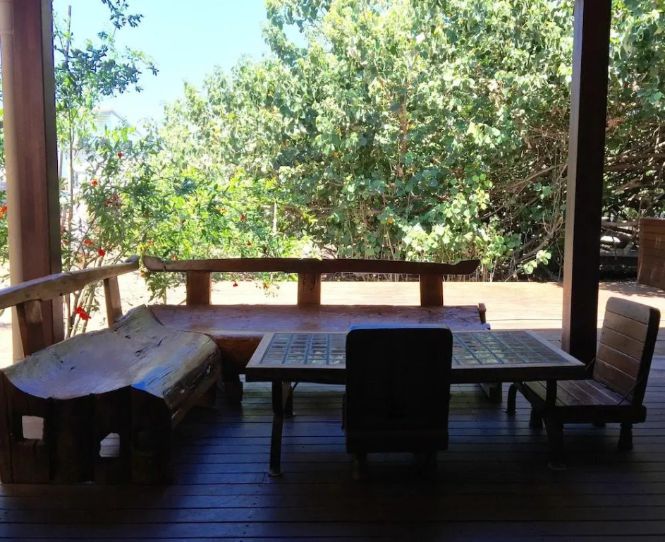 The Beachside Cottages