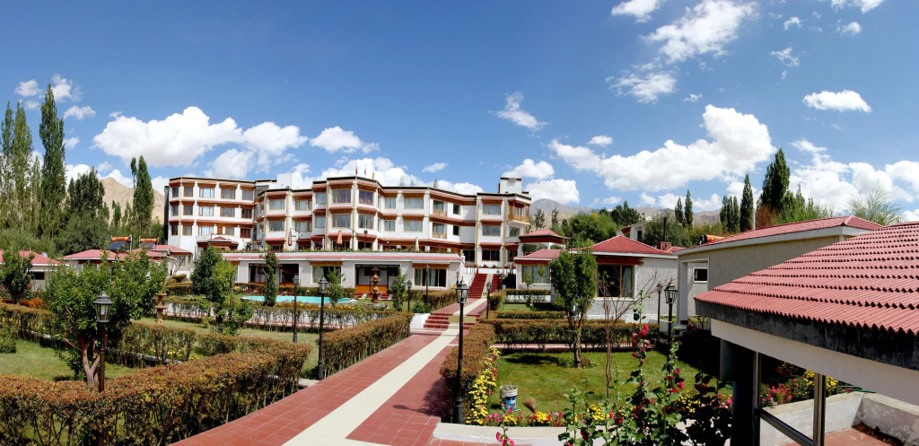 Balcony & Terrace