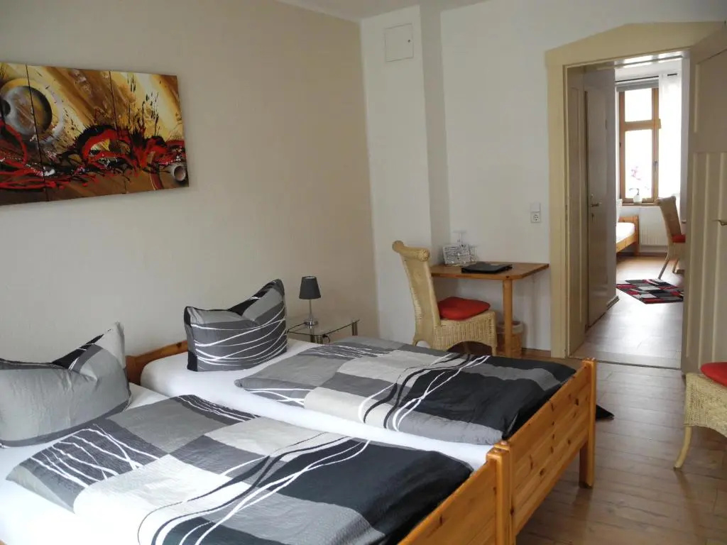 Standard Triple room
