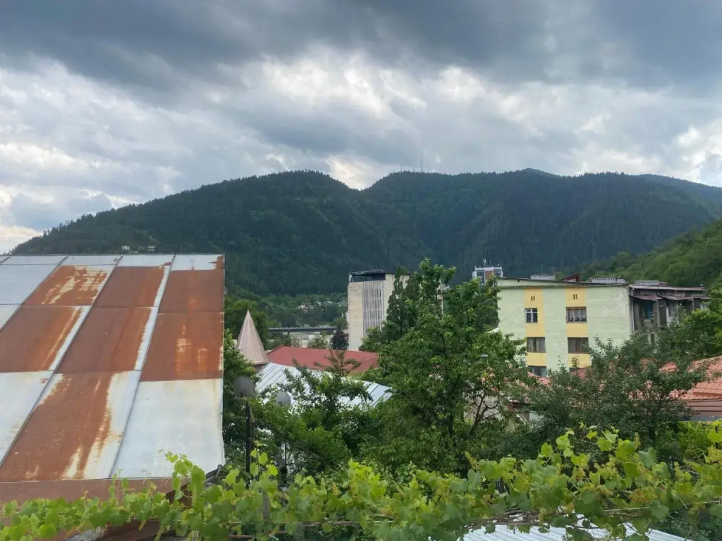 HillSide Guest House