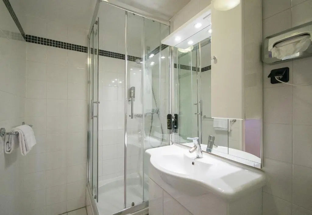 Superior Double room (full double bed)