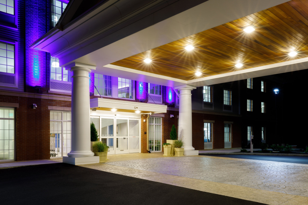 Holiday Inn Express & Suites Sturbridge by IHG