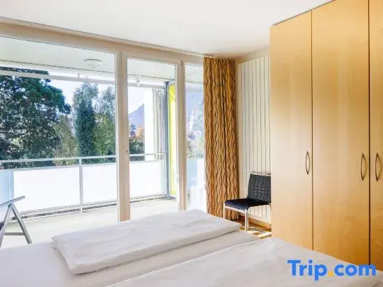 2-room Comfort room