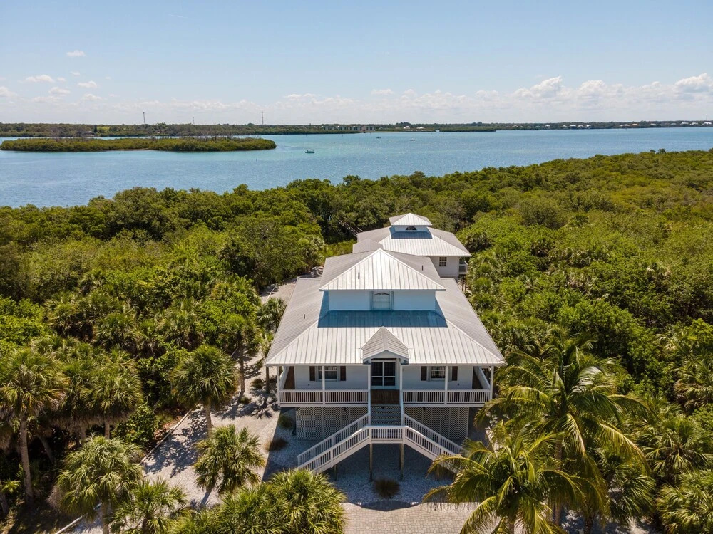 Sable Palm Hidden Gem 4 Bedroom Home by Redawning