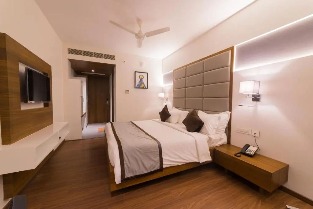 Standard Double room (full double bed)