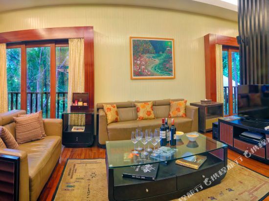 Bunga Raya Island Resort & Spa