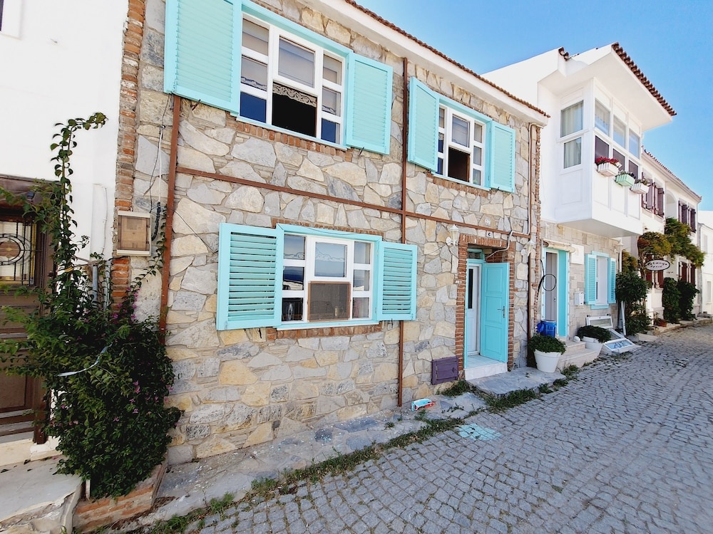 Bozcaada Denizyildizi Otel — фото 1