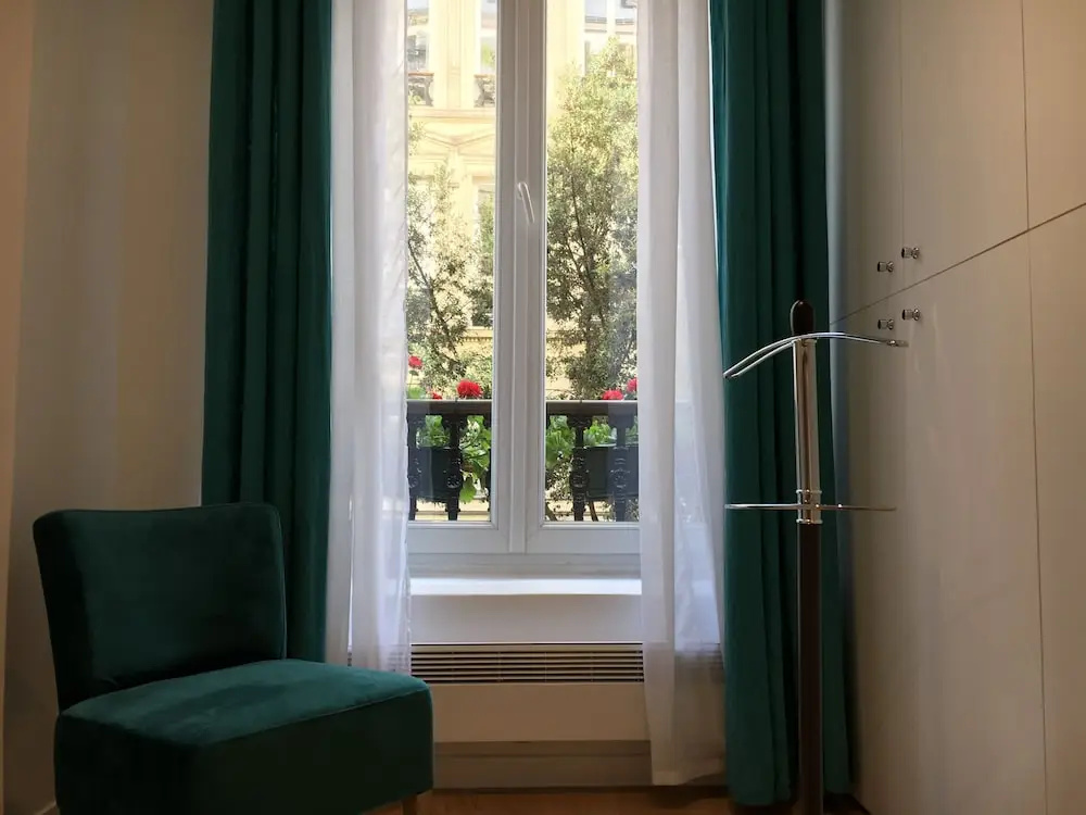 Balcony & Terrace