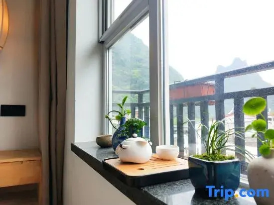 Standard Double room with balcony (full double bed)