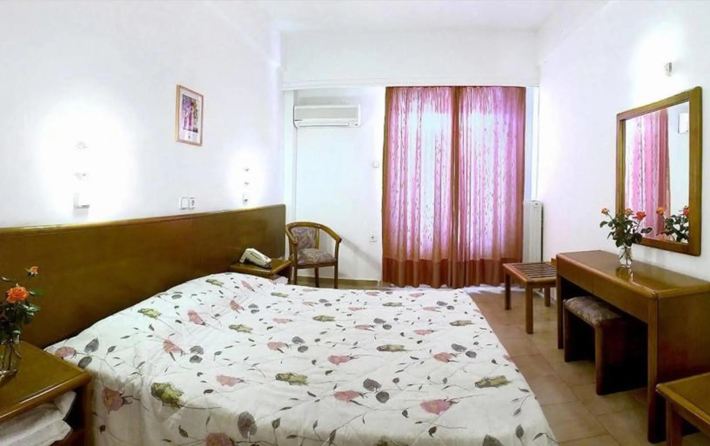 Irinna Hotel — 3