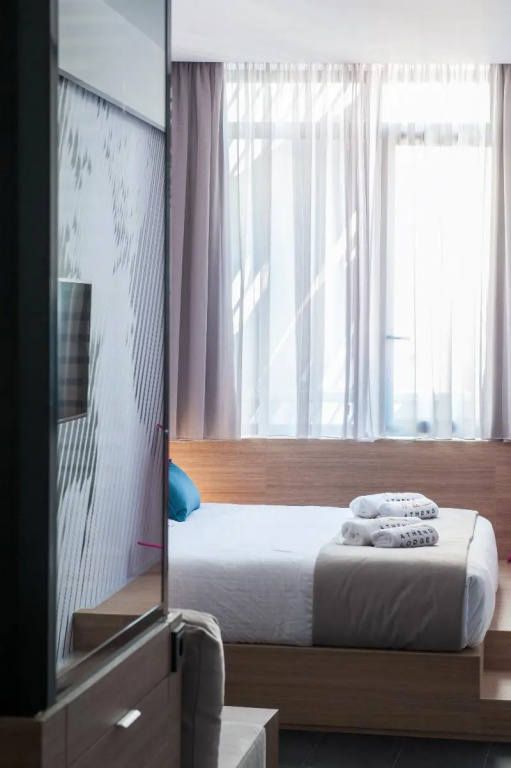 Premium Double room (full double bed)