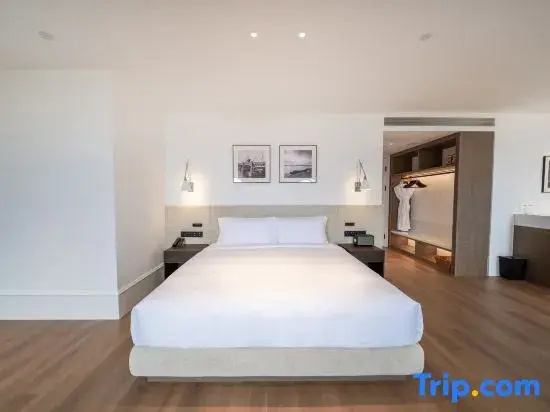 Standard Double room with sea view (full double bed)