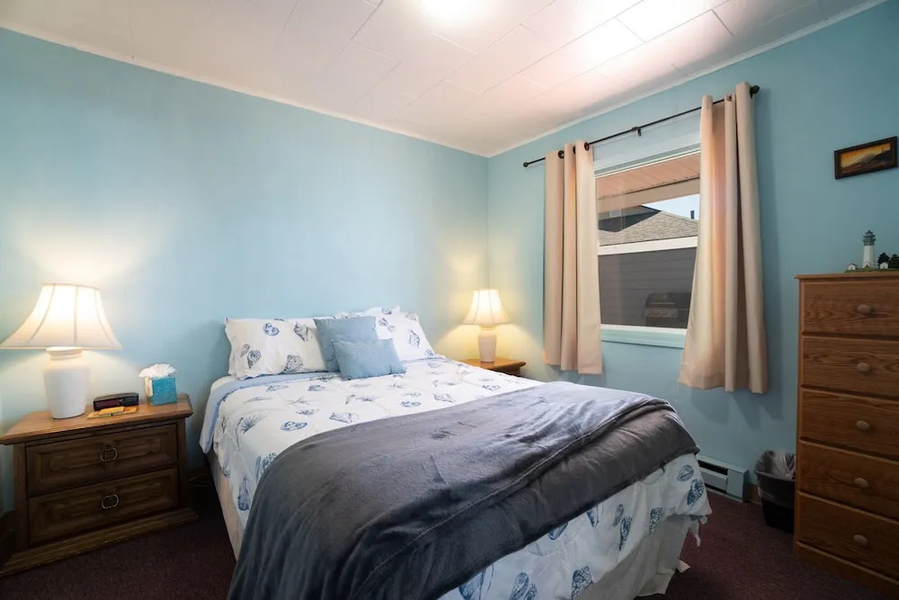 Getaway Oceanfront Lodging - 2 Br Condo