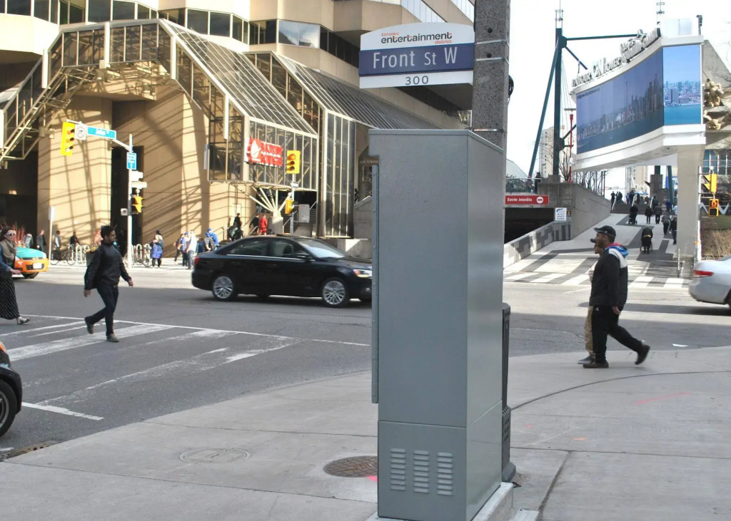 Livingsuites Toronto - Front & John - фото 10