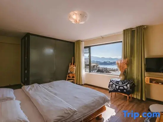Standard Double room with view (full double bed)