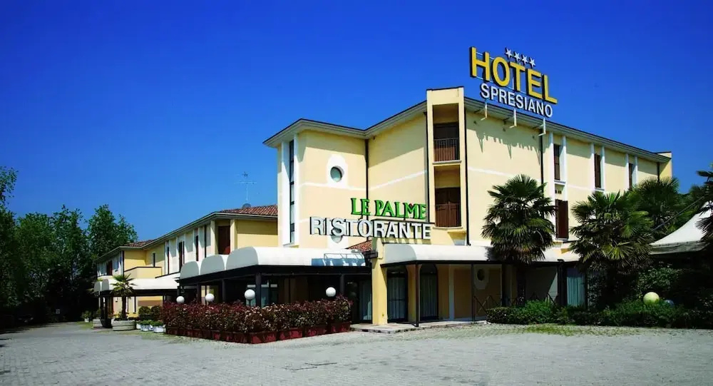 Hotel photo 32