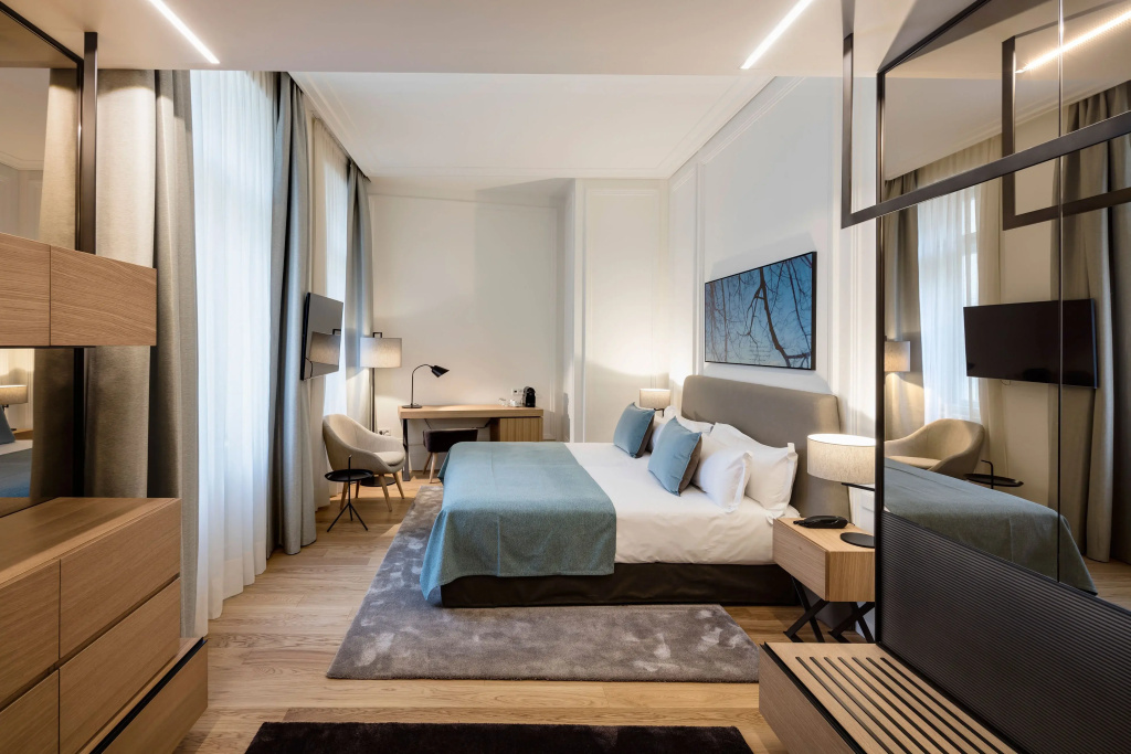 Superior room
