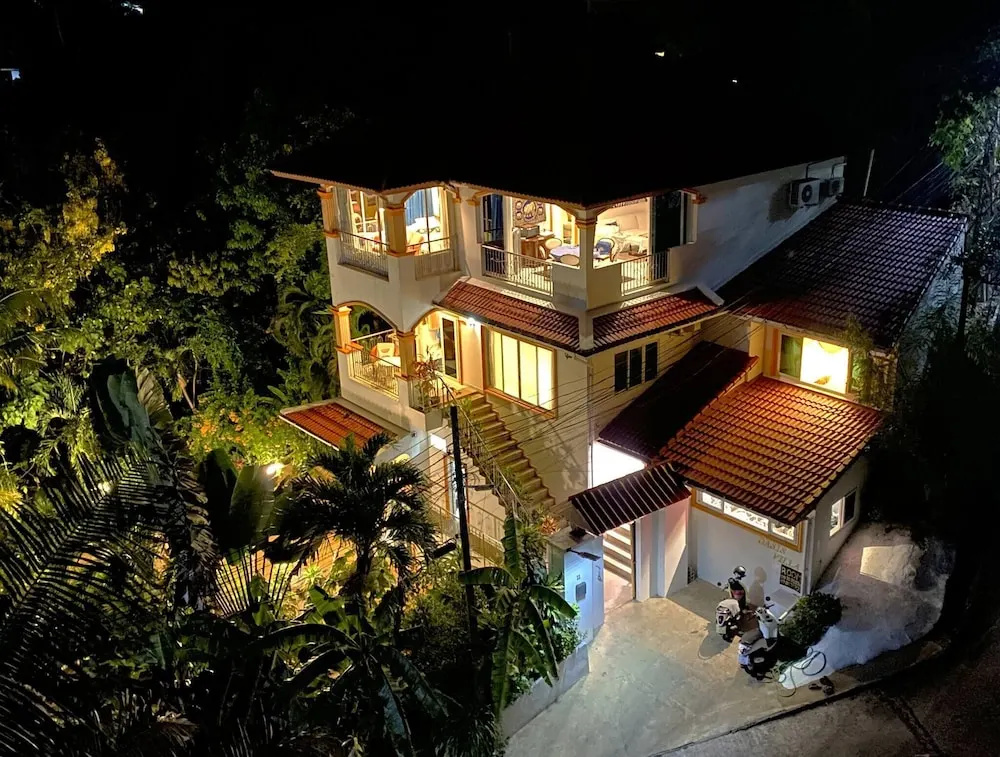 Oasis Villa Hidden Tropical Retreat in Karon