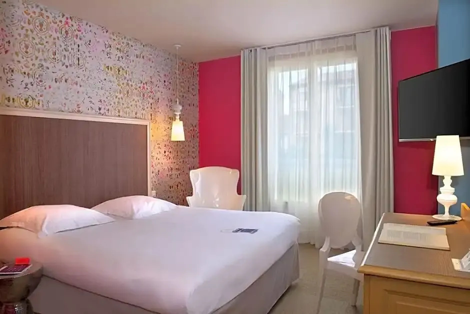 Superior room