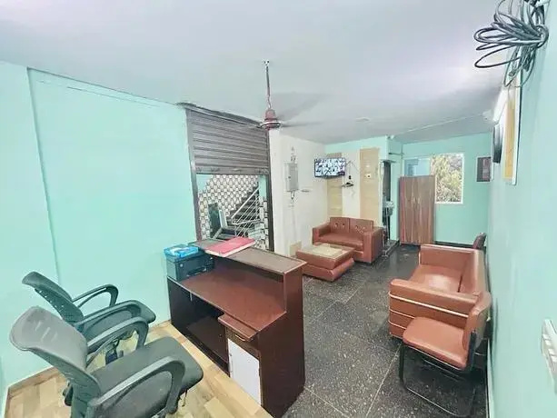 Roomshala 147 KD Plazav