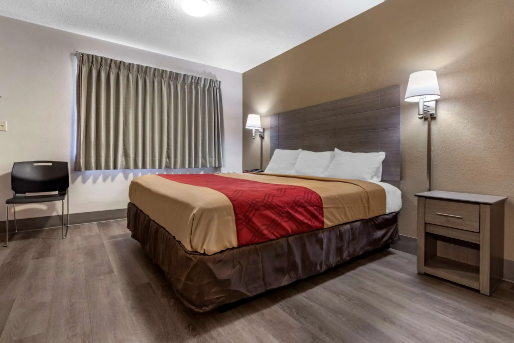 Standard Double room (full double bed)