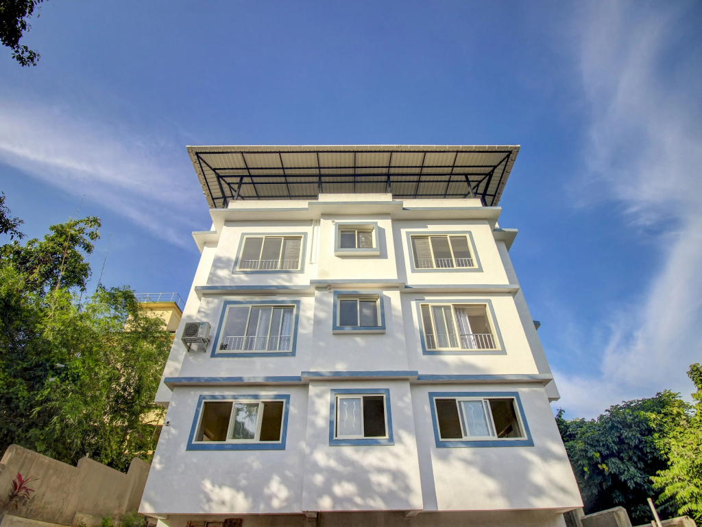 Hotel O Muktesh Chandra