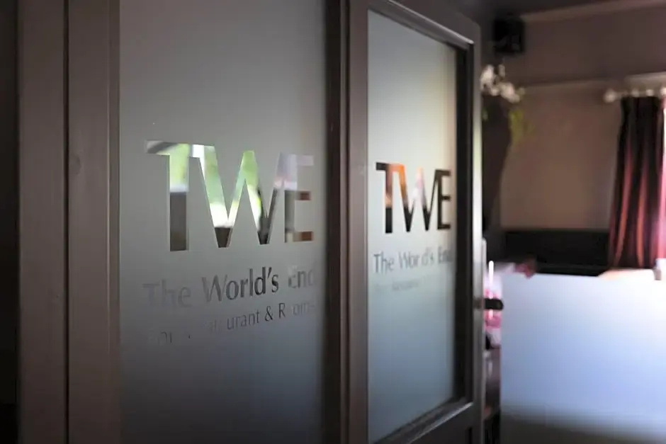 The Worlds End - Chambres