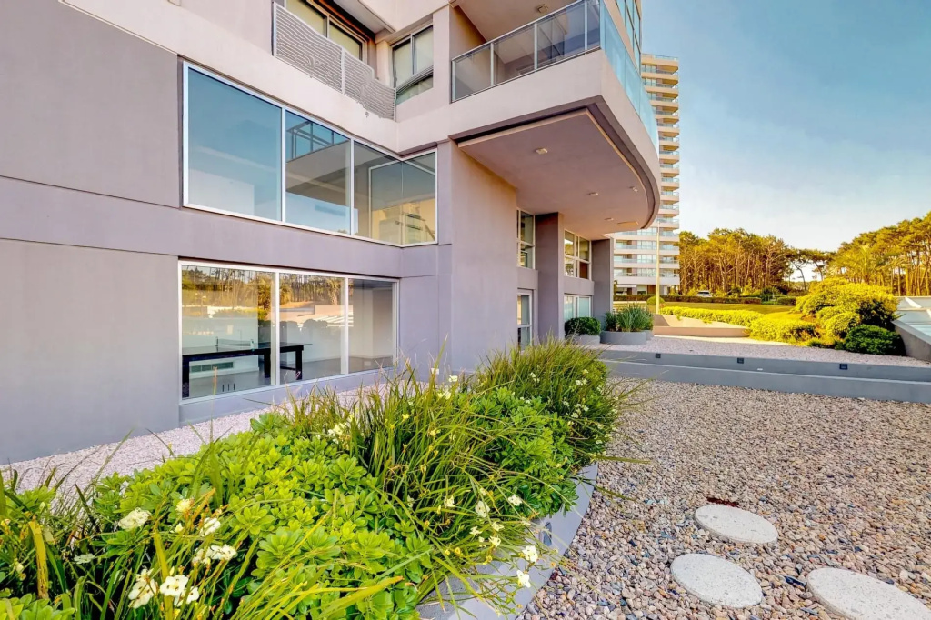Oceana Suites Look Brava ∙ Suite 1807