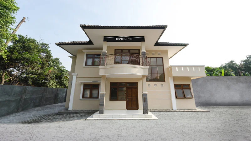 OYO Life 1563 Calista Residence