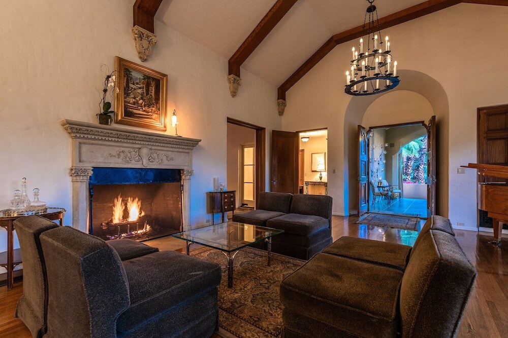 The Willows Historic Palm Springs Inn by null
