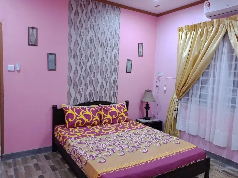 Comfort room