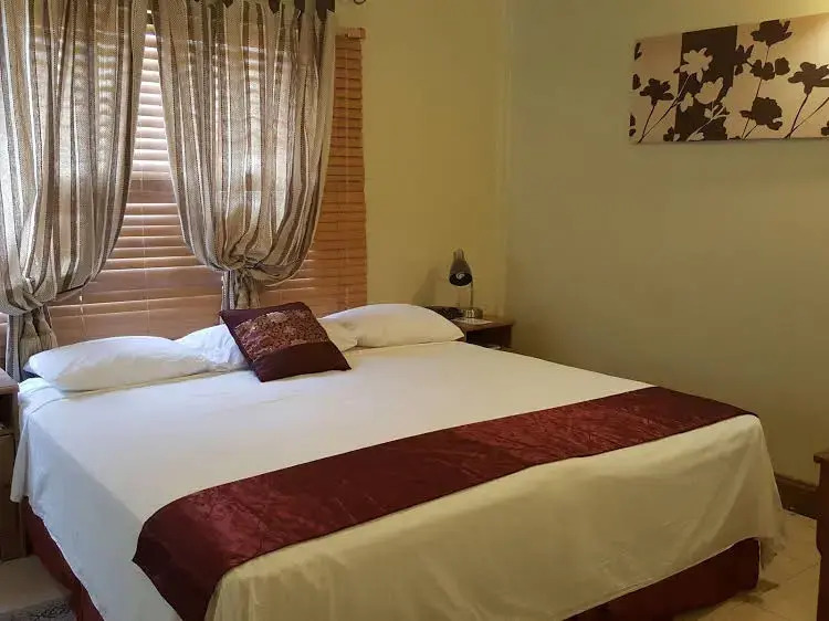 gallery_image_hidden_14