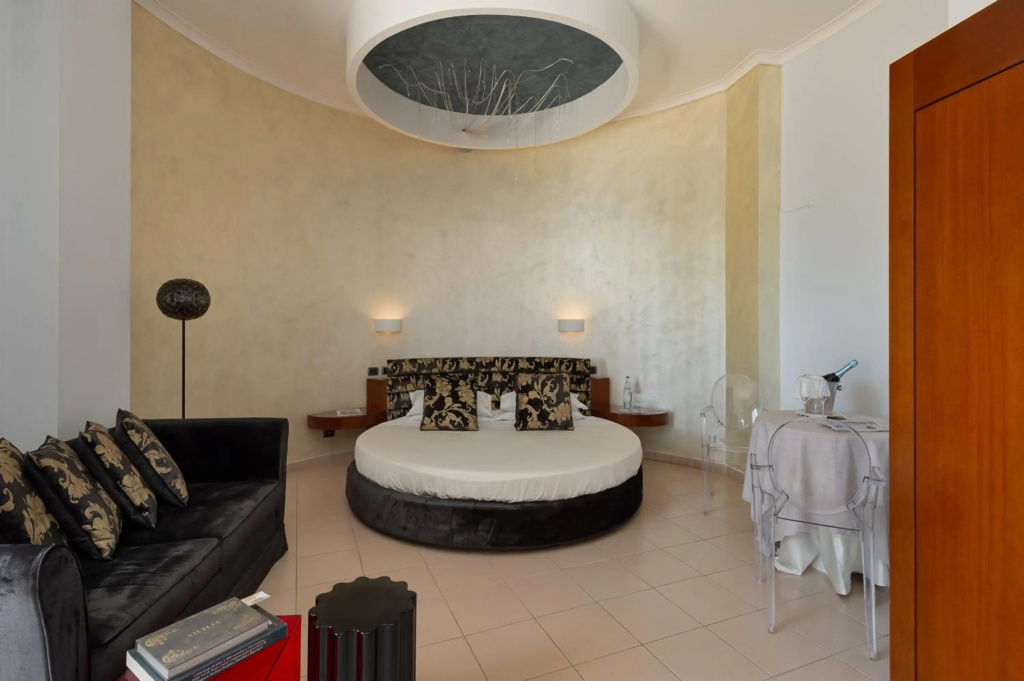 Grand Hotel Sofia — 2