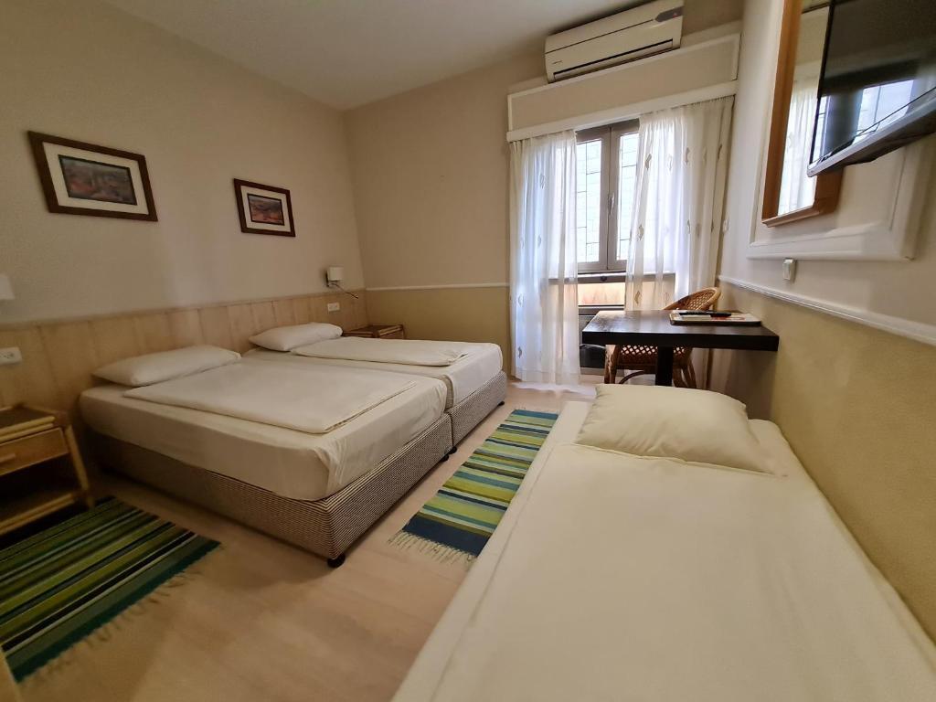 Hotel Beth Shalom by null