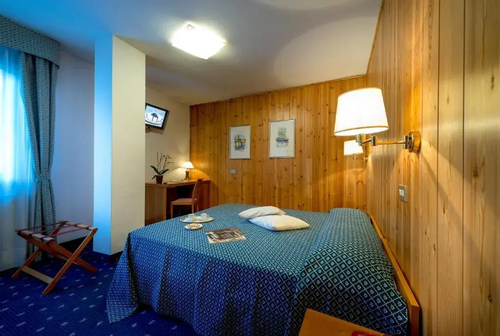 Hotel Sassella - Chambres