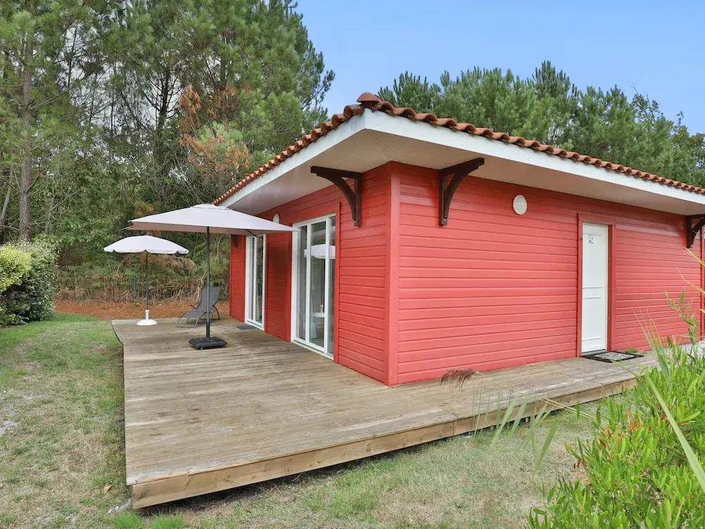 Stylish Villa in Parentis-en-born