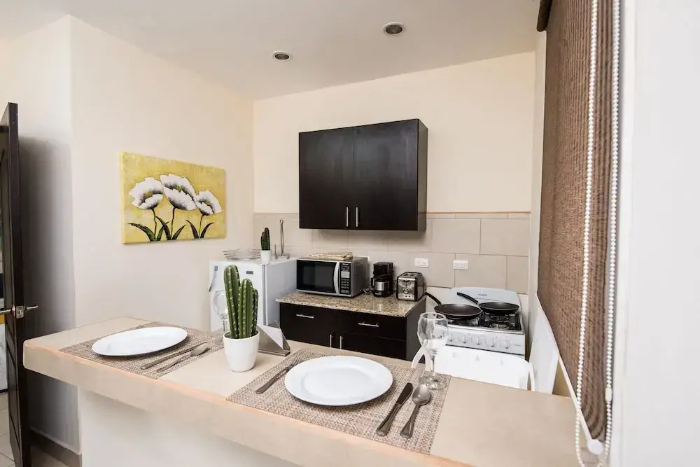 雙人床的兩房四人套房