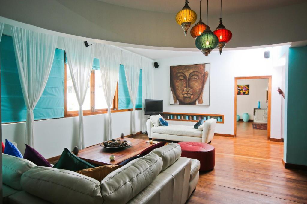 Footprints Villa