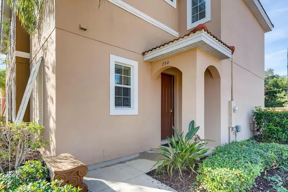 750 LF - Bella Vida - Great 4 Beds Townhome