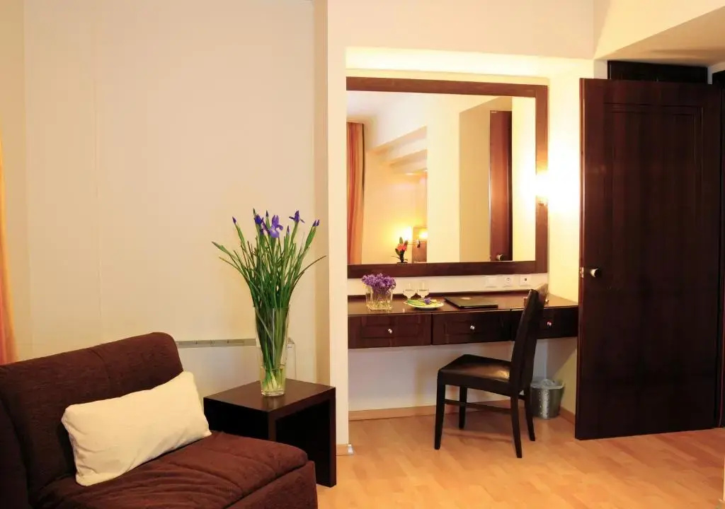 Deluxe Suite